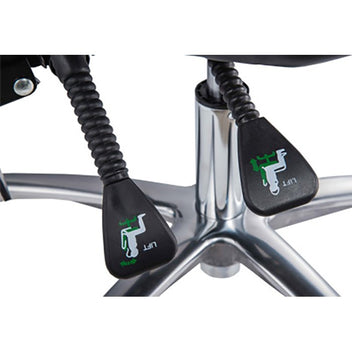 Mako Light Artist Chair